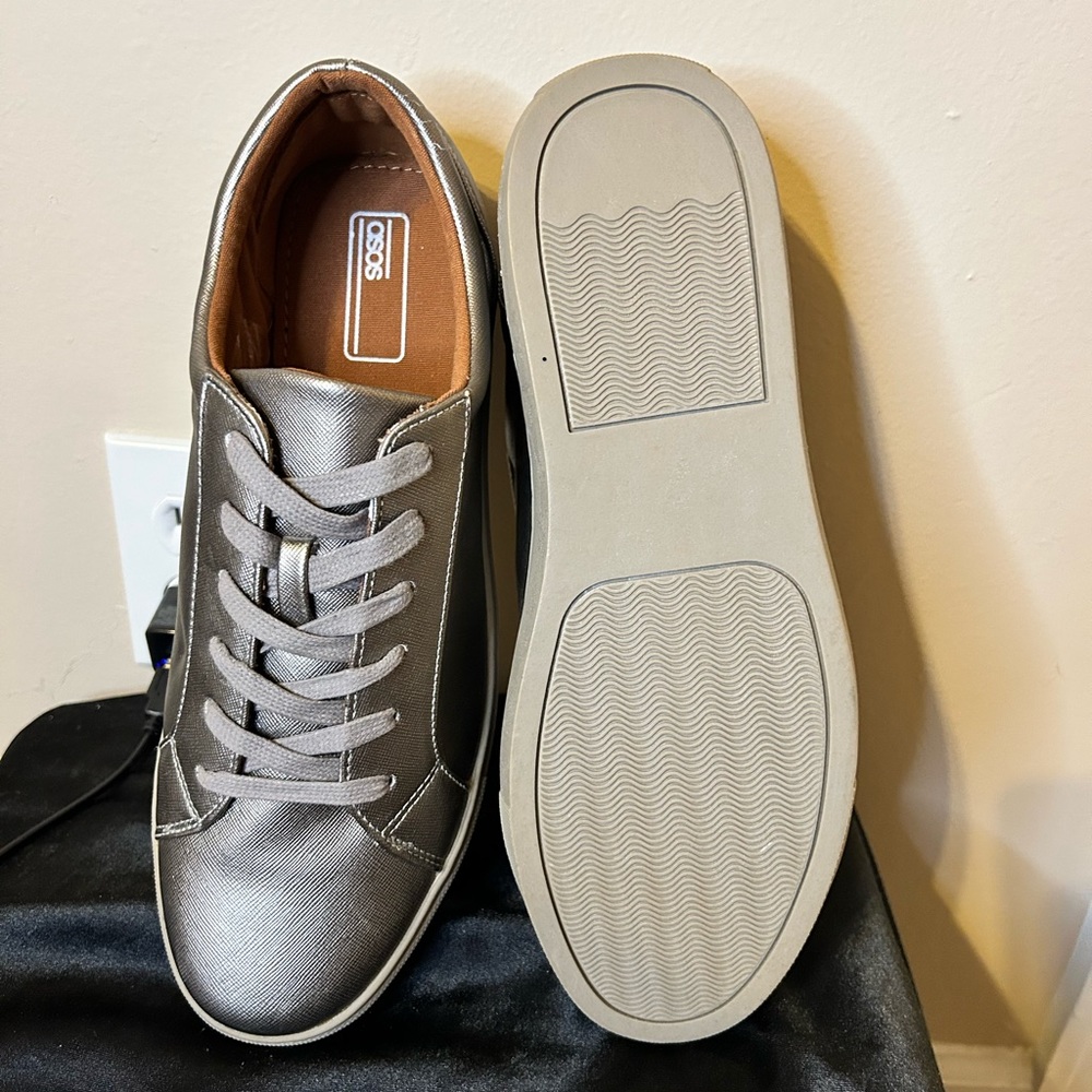 ASOS design Silver/Grey sneaker US 10/ UK 43